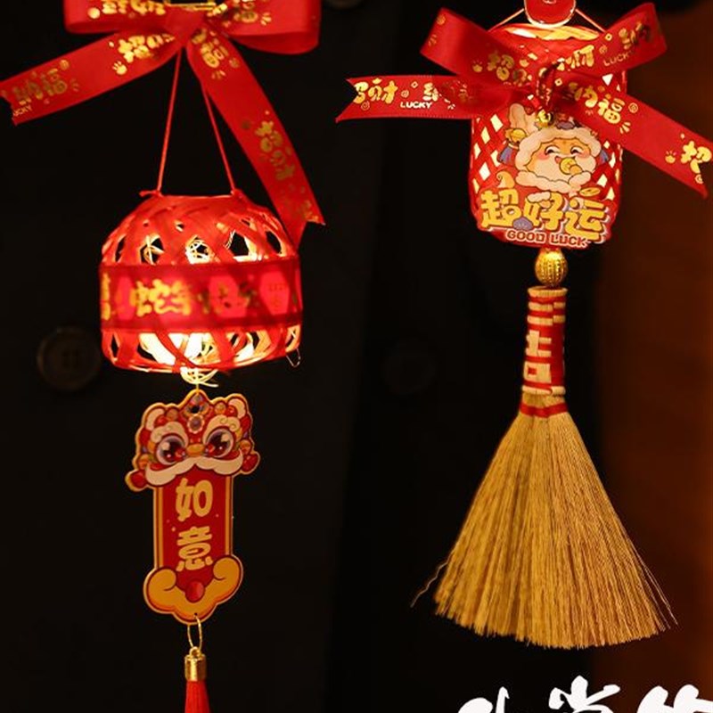 2025蛇年新款新o年竹编小灯笼古风元旦手提发光春节小花灯