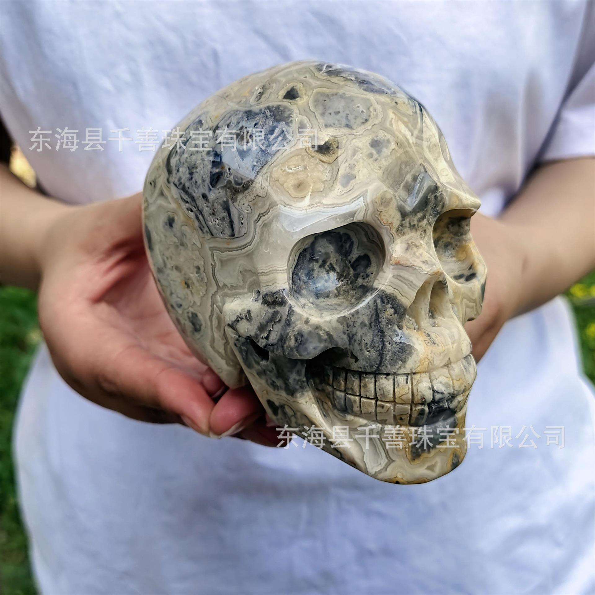 天然水晶疯狂玛瑙头骨跨境爆款手工雕刻件水晶创意摆收藏家居