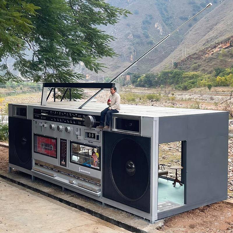 巨型录音机咖啡厅创意户外打卡装置景区引流装置网红移动售卖亭