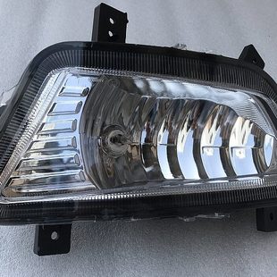 五菱宏光S前防雾灯 五菱宏光S老款前保险杠雾灯 前杠灯