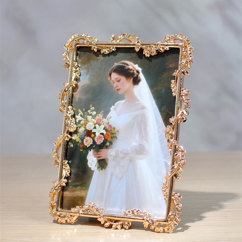 轻奢欧式覆古相框摆台o创意金属6 7寸客厅卧室像框带洗照片高级感