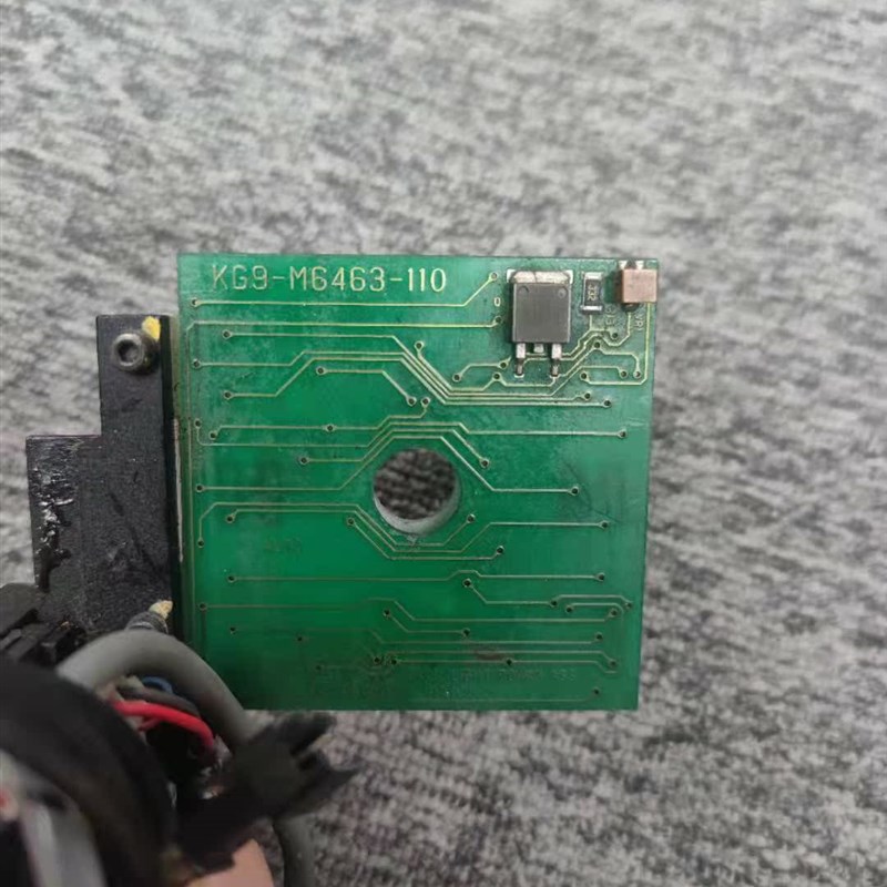 KG9-M6463-1y10 背光板 YVL88灯板