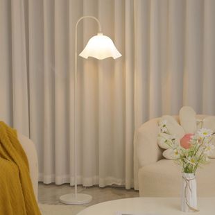 立式花朵落地灯客厅沙发旁卧室床头高级氛围网红高颜值看书阅读灯