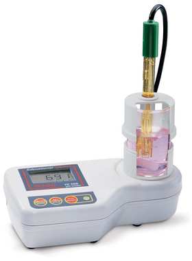 HANNA HI208 内置磁力搅拌器酸度pH-温度°C测定仪