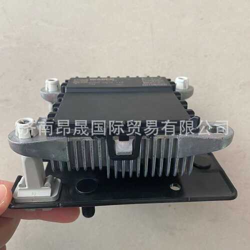 重汽HOWO T7汕德卡C7配件712W25441-6170前置长距毫米波雷达控制