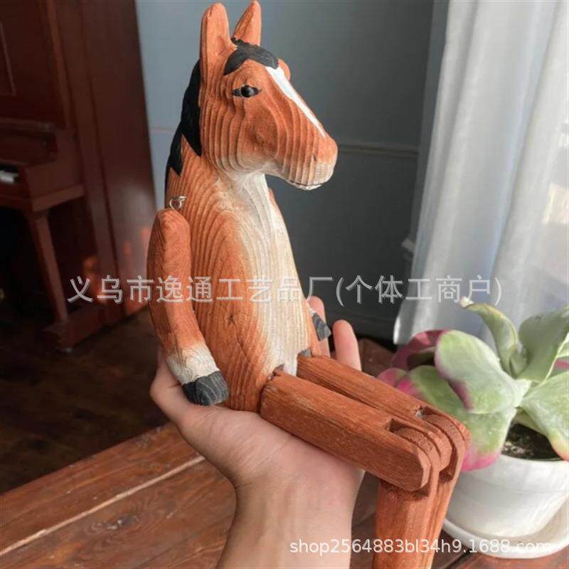 Hand-Carved Wooden Sitting Animal手工雕刻木制坐姿动物摆件