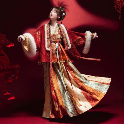 汉服女冬季2025新款加厚红色拜年服对襟袄吊带裙马年唐制国风古装