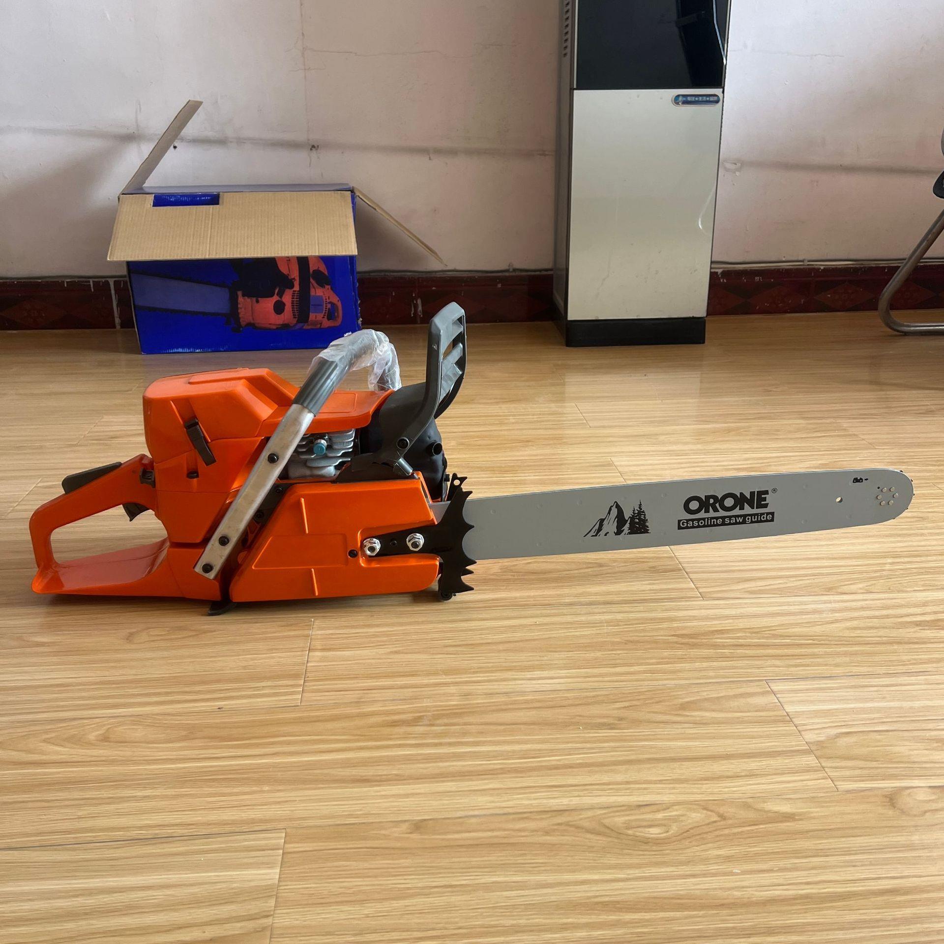 森林草原火灾扑救油锯手持5kW树木砍伐锯两冲程发动机伐木锯