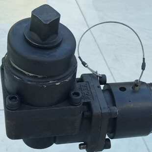 底盘钢板螺丝拆装机马攀机 大车底盘螺栓拆装机气动骑马机明投