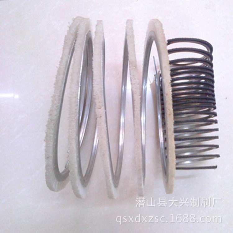 厂家生产弹簧刷 通过式毛刷辊 缠绕式弹簧刷  可按要求定