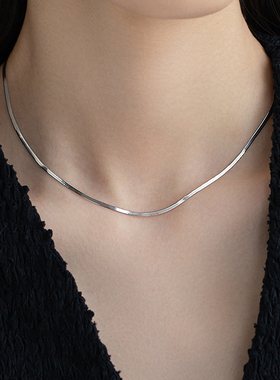 纯银蛇骨链女轻奢叠戴高级感锁骨颈链小众冷淡风刀片银项链新款