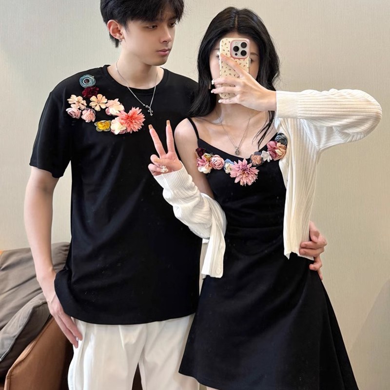 特别的情侣装夏装2024新款辣妹立体花朵吊带收腰连衣裙一衣一裙潮图片