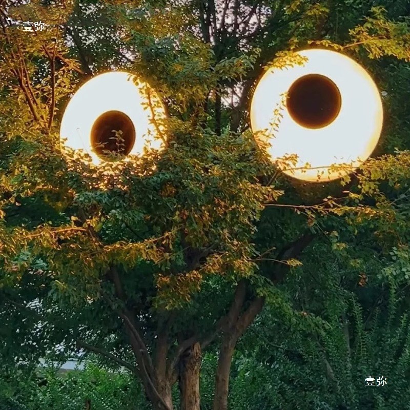 户外树灯景观灯大眼睛旋转动态网红门头广告S装饰发光互动装置