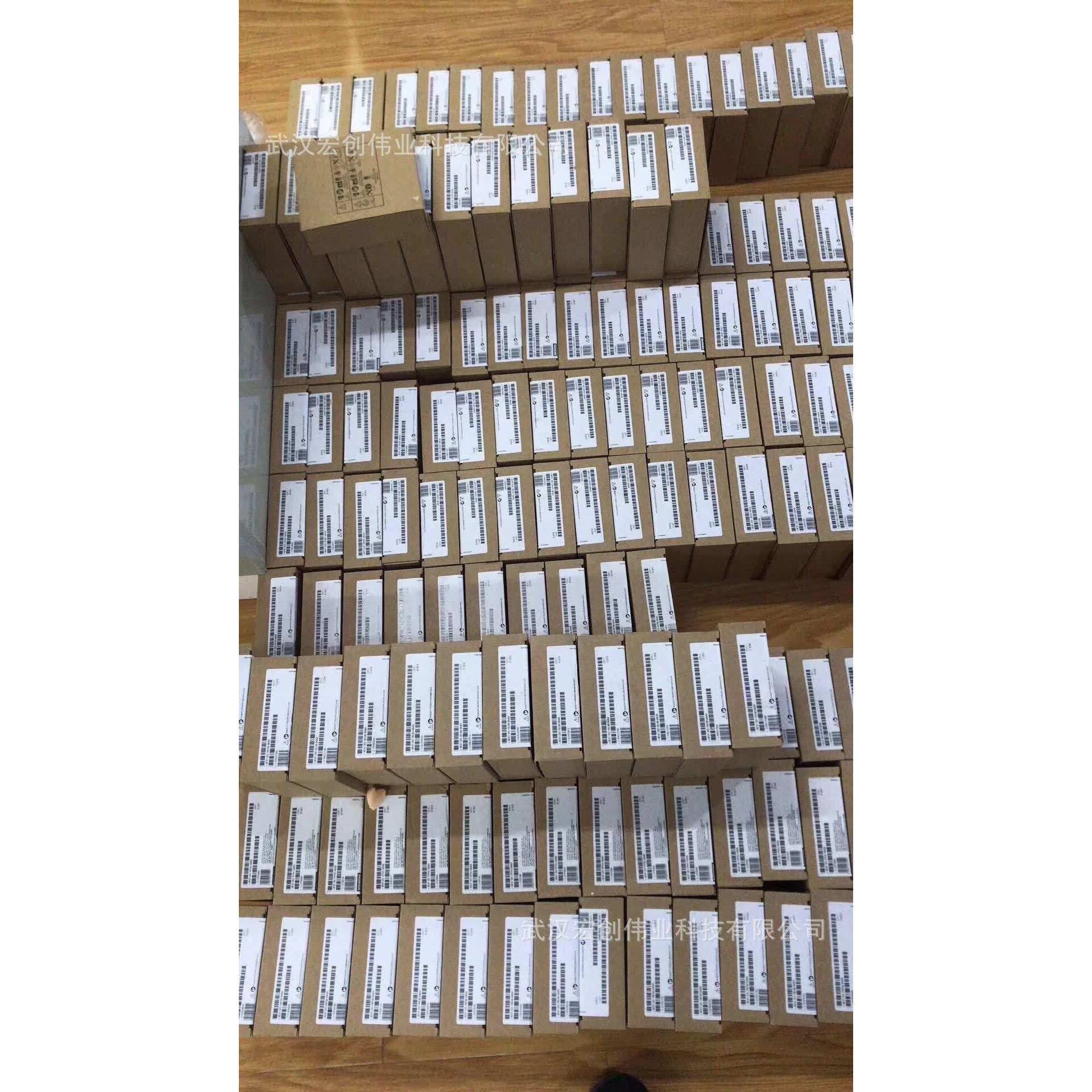 6ES7 972-0BB41-0XA0  DP接头  35°带编程口总线连接器