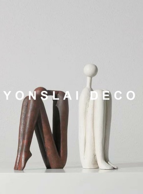 现代简约软装饰品抽象人物雕塑样板房间家居客厅桌面玄关轻奢摆件