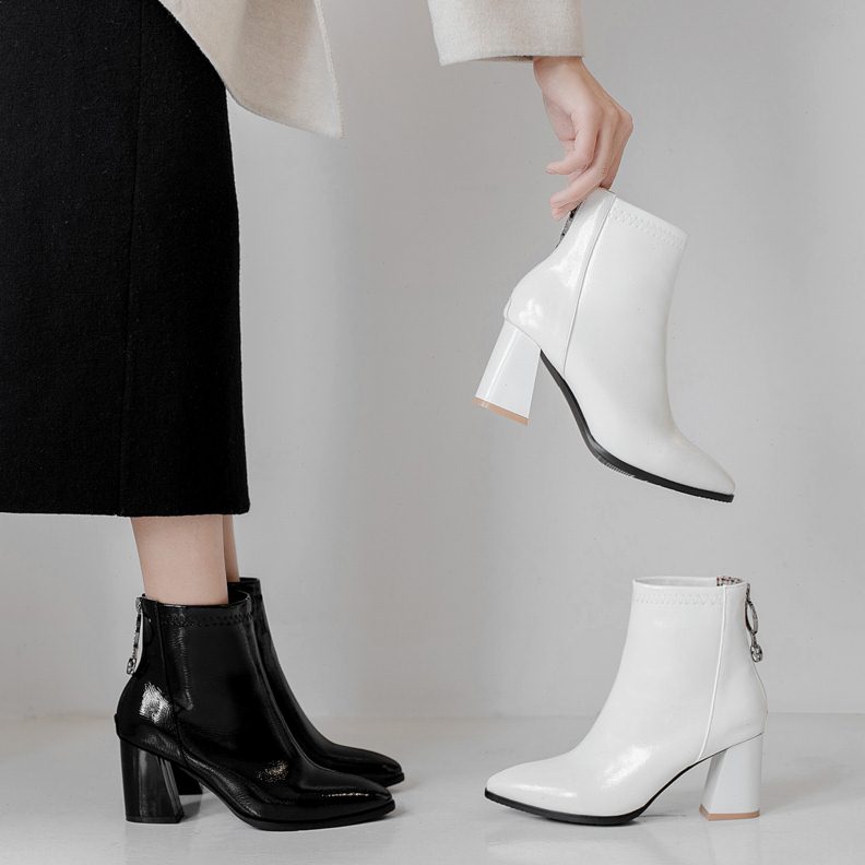 41一48特大码女鞋42高跟女靴子43漆皮44后拉链45百搭46粗跟短靴47