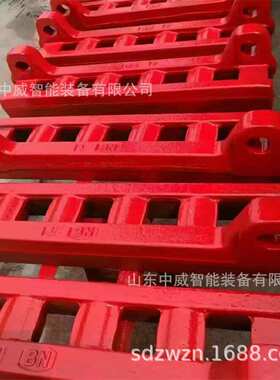 SGZ630综采刮板输送机用锻造牛角刮板优惠中 86SF-01型锻造刮板
