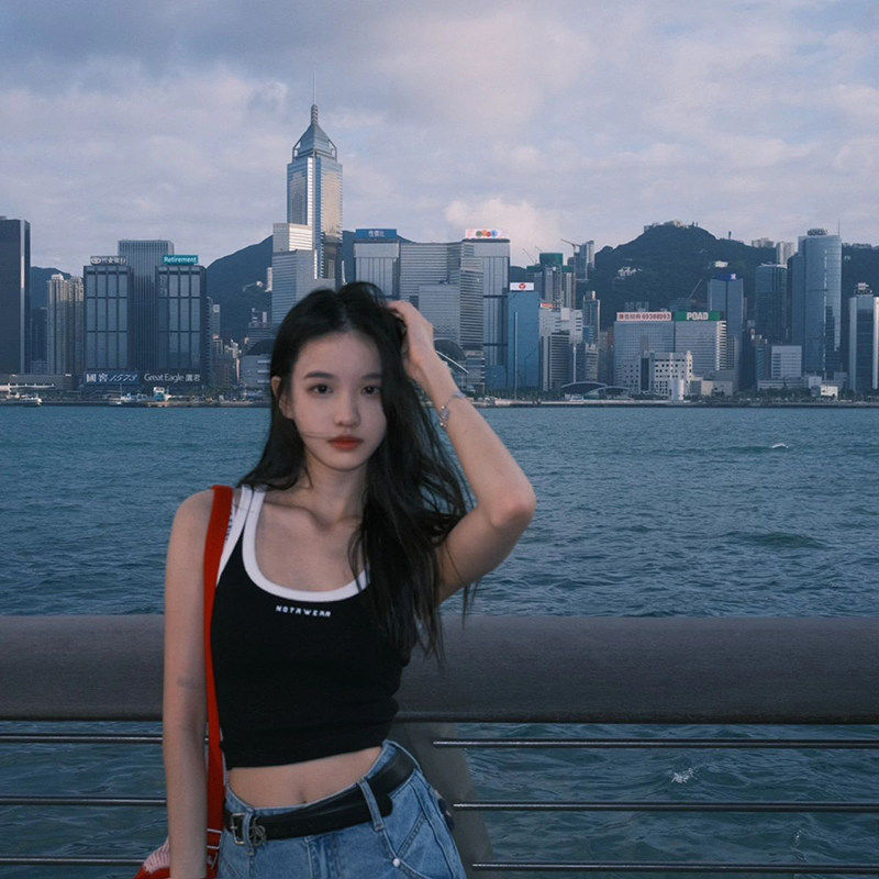 美式辣妹黑色吊带小背心女夏设计感运动内搭无袖短款甜辣上衣外穿