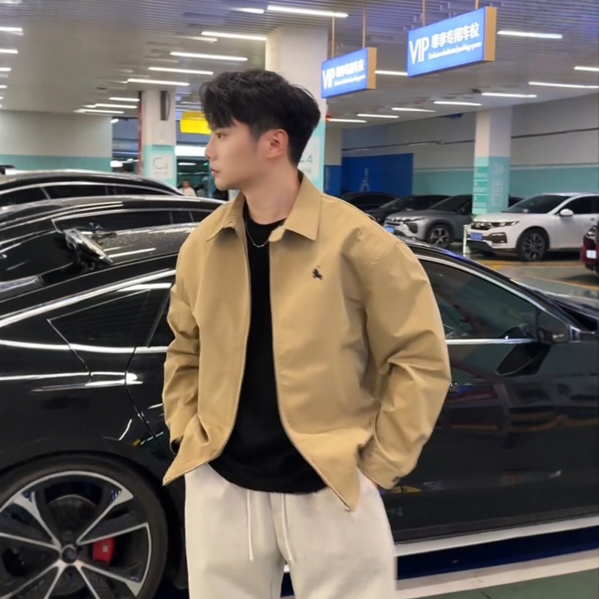 青年男士秋季哈林顿龟背