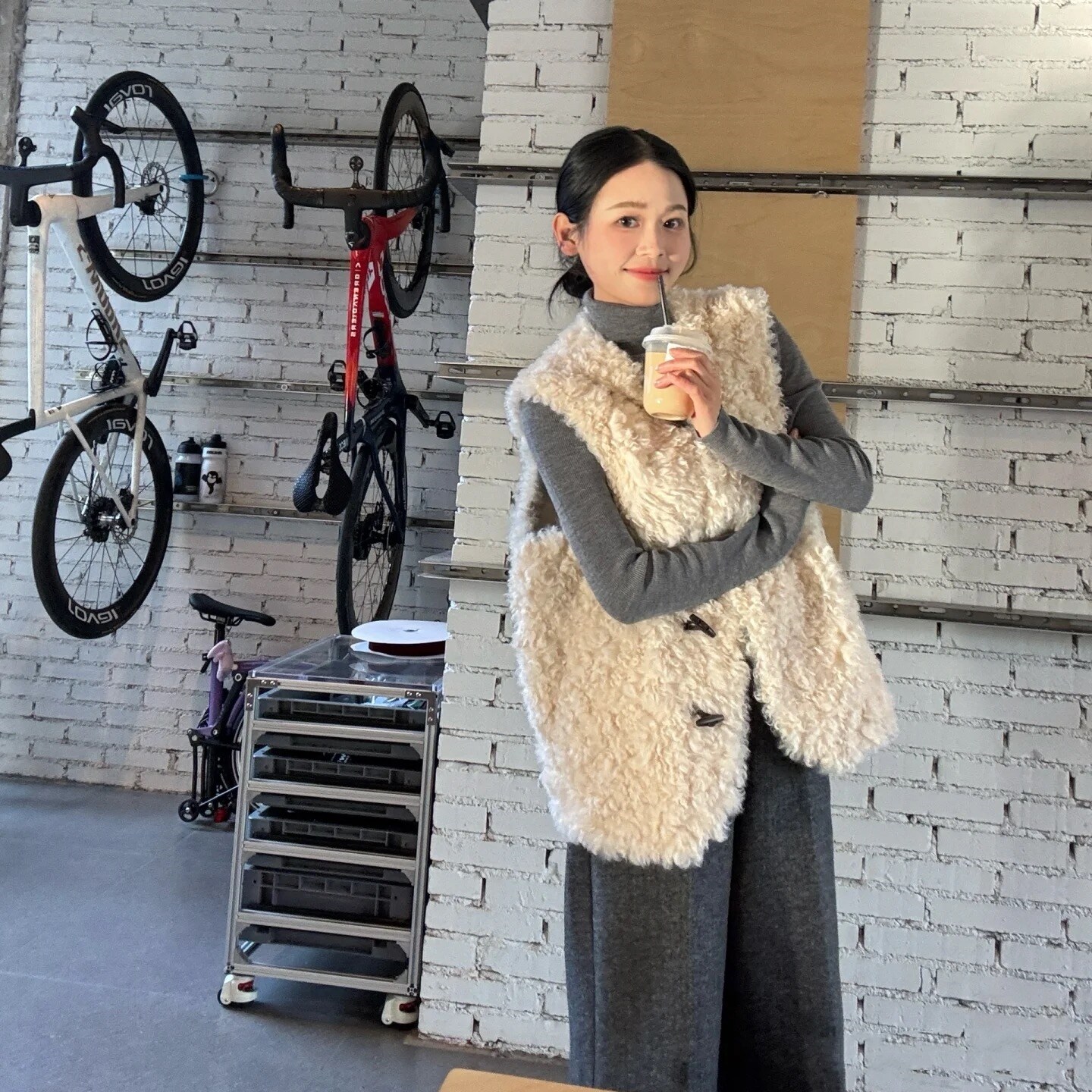 羊羔毛马甲女2025秋冬新