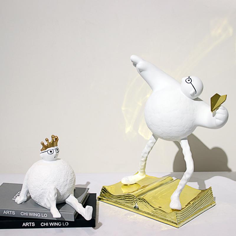 简约白色折飞机人像摆件客厅卧室样板房软装饰品雕塑树脂工艺品