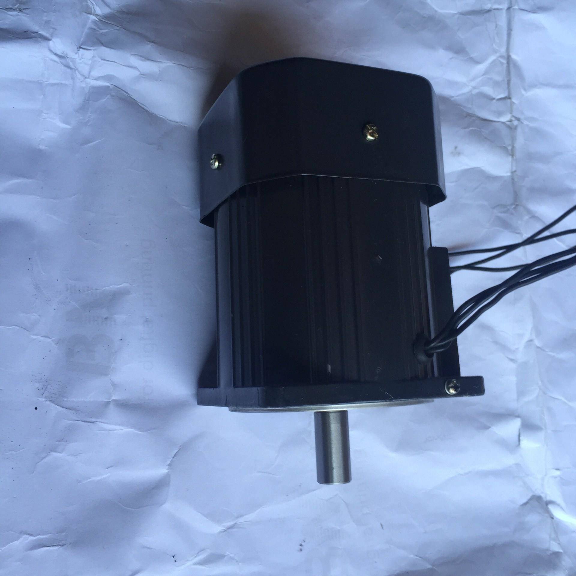 YY90-60单相电容运转异步电动机60W220V1300r/min交流电机