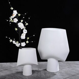 组合风北欧花瓶陶瓷几何面插花茶几桌现代极简器摆件诧寂艺术异形