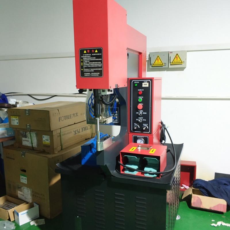 液压压铆机螺母螺钉螺柱螺帽防手压可自检全液压驱动自动送料压铆