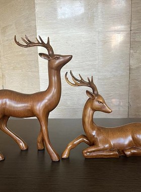 招财鹿摆件木雕情侣鹿结婚礼物创意家居乔迁新居客厅酒柜装饰礼品