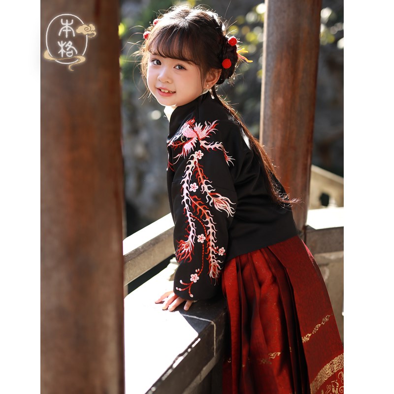 本格汉服秋冬女童国风加绒加厚刺绣马面裙2023新款儿童秋冬拜年服图片