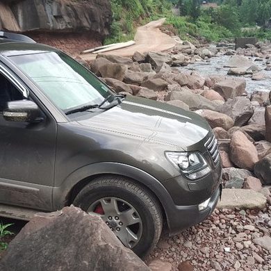 起亚霸锐 改装专用车门防撞装饰亮条 车身饰条不锈钢防擦条配件