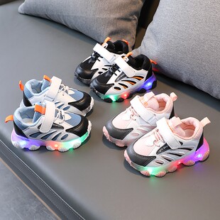 七彩亮灯儿童鞋女宝宝3会发光运动鞋透气男女童小白板鞋闪灯1-6岁