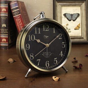 桌面钟表摆件客厅家用台式小型座钟卧室床头静音闹钟轻奢复古时钟