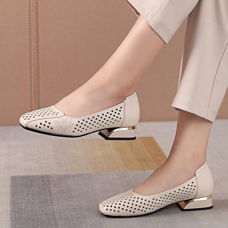 真皮妈妈鞋软底中年防滑透气镂空凉鞋夏季新款时尚大码女鞋41-43,女鞋,洞洞鞋,淘宝优惠券,粉丝福利购,淘宝优惠卷