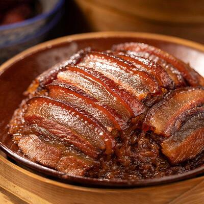 正宗四川三明治肉，甜烤白快乐沙肉，糯米，五花肉，九大碗，加热