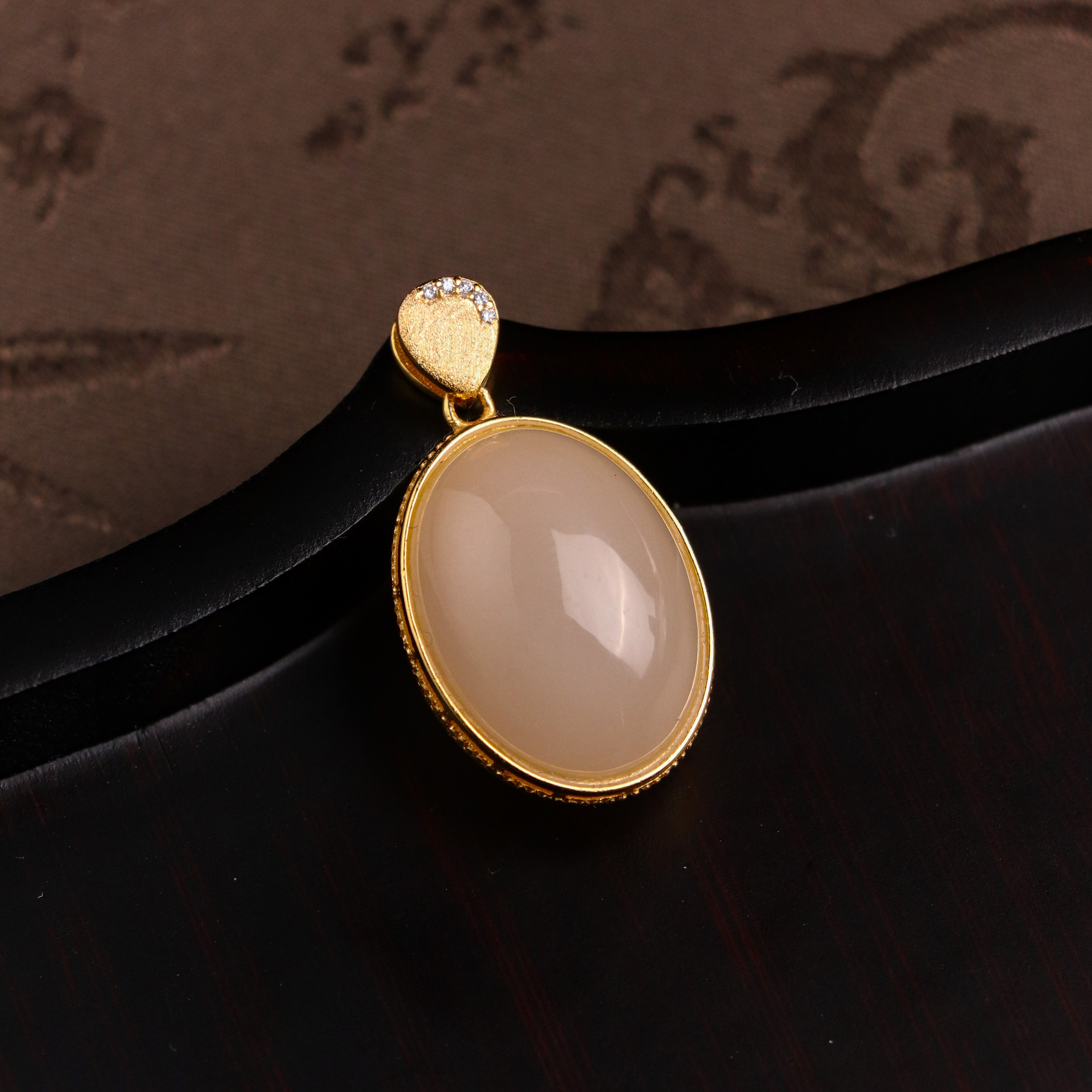 【朱朱严选】和田玉*吊坠*银925镶嵌*约21x17x13mm