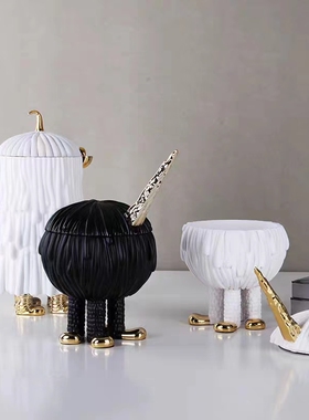 现代简约藤蔓储蓄罐树脂摆件客厅茶几玄关酒店电视柜软装家居饰品