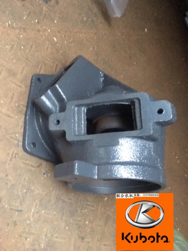 久保田98c8收割机配件一次齿轮箱接管5T10667210带加强筋欢迎购买