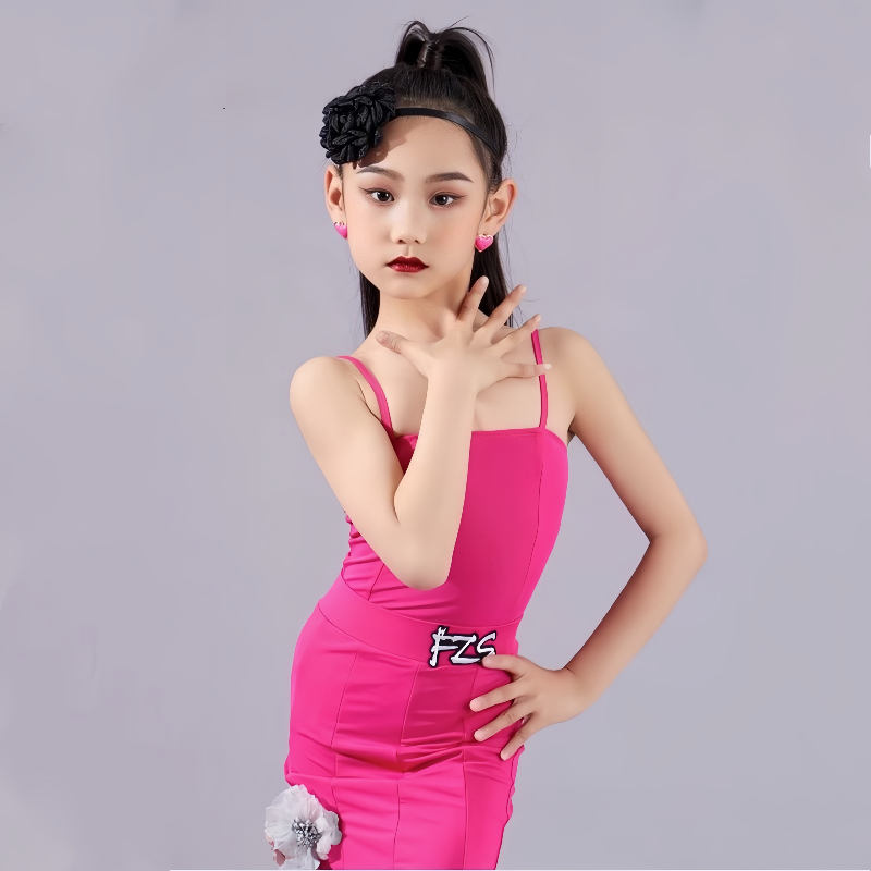 女童夏季新款拉丁舞表演服分体套装儿童桃粉色花朵不规则装饰裙摆