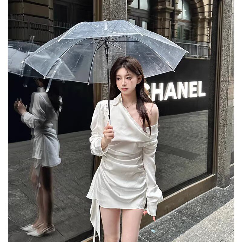 2026新款性感辣妹包臀一字肩显瘦连衣裙白色缎面衬衫连衣裙短裙女