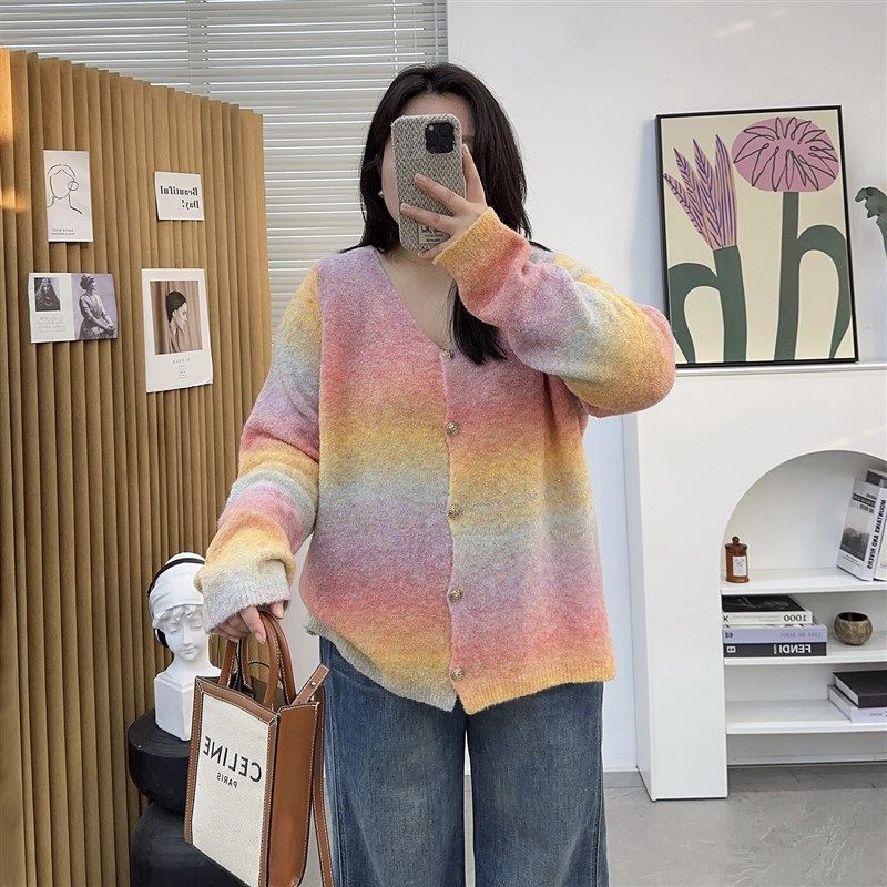 大码女装设计感渐变色上衣外套2025秋冬款胖mm宽松针织衫v领毛衣,女装/女士精品,大码内搭,淘宝优惠券,粉丝福利购,淘宝优惠卷