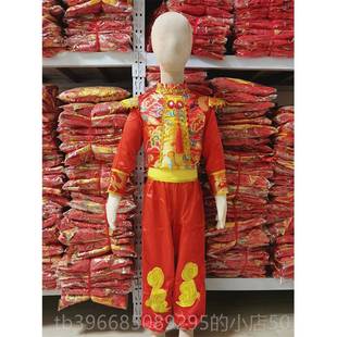 高档歌儿童唱中国红色节日风格击鼓幼儿秧服装舞和女孩说太平鼓民