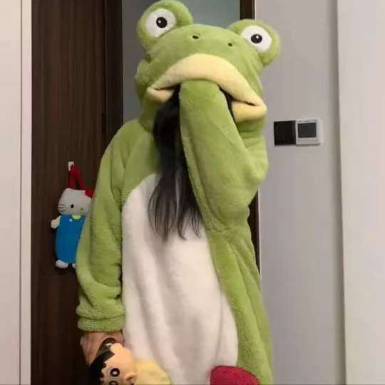 睡衣女可爱猪连体家居服珊瑚绒秒冬季加绒加厚搞怪连帽保暖家居服