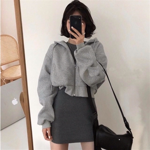 高腰短款连帽加厚外套女2021秋冬新款纯色百搭小个子时髦洋气卫衣