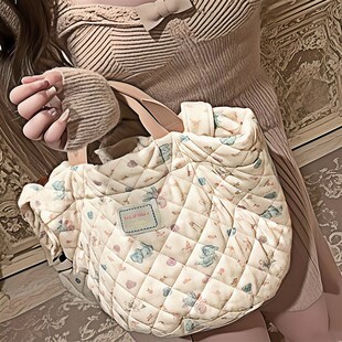 现货野草莓/甜甜兔熊pro大软包/化妆包/自制可爱托特水桶包斜挎包