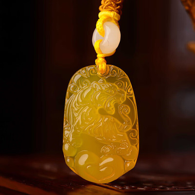 天然黄玉髓生肖钥匙扣挂件鼠牛虎兔龙蛇马羊猴鸡狗猪玛瑙属相吊坠