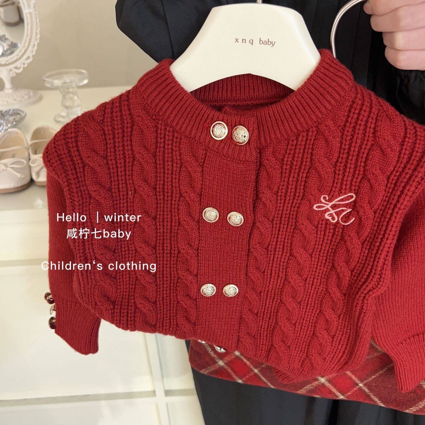 韩版童装2025秋冬套装红色毛衣女童拜年服女童加厚针织开衫格子裙