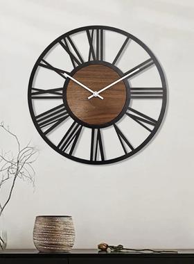 现代风客厅高级轻奢时钟家用艺术感创意钟表铁木摆件简约静音表