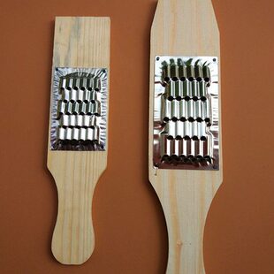 厨房多功能切菜器刨丝器土豆丝切片刮丝器擦丝器擦菜器不锈钢护手