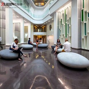 现货玻璃钢美陈异形休闲座椅鹅卵石造型现代商场公共等候休息椅凳